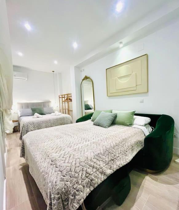 New Luxurious Studio With Patio/Center Διαμέρισμα Μάλαγα Εξωτερικό φωτογραφία