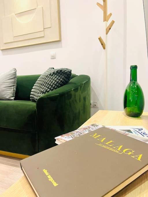 New Luxurious Studio With Patio/Center Διαμέρισμα Μάλαγα Εξωτερικό φωτογραφία
