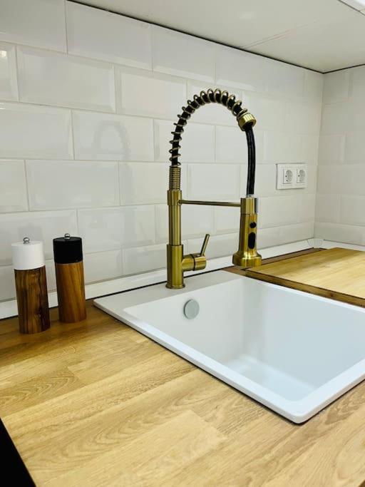 New Luxurious Studio With Patio/Center Διαμέρισμα Μάλαγα Εξωτερικό φωτογραφία
